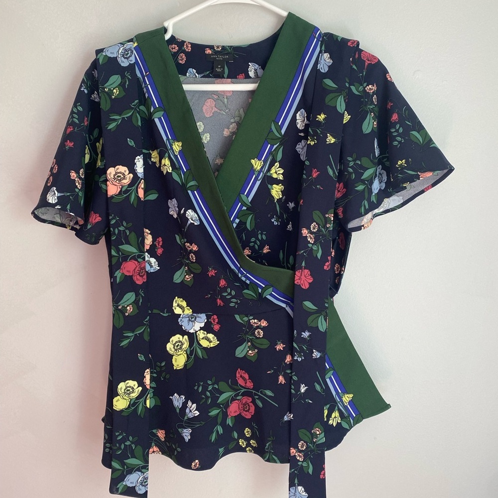 Ann Taylor Floral Flutter Sleeve Kimono Wrap Top